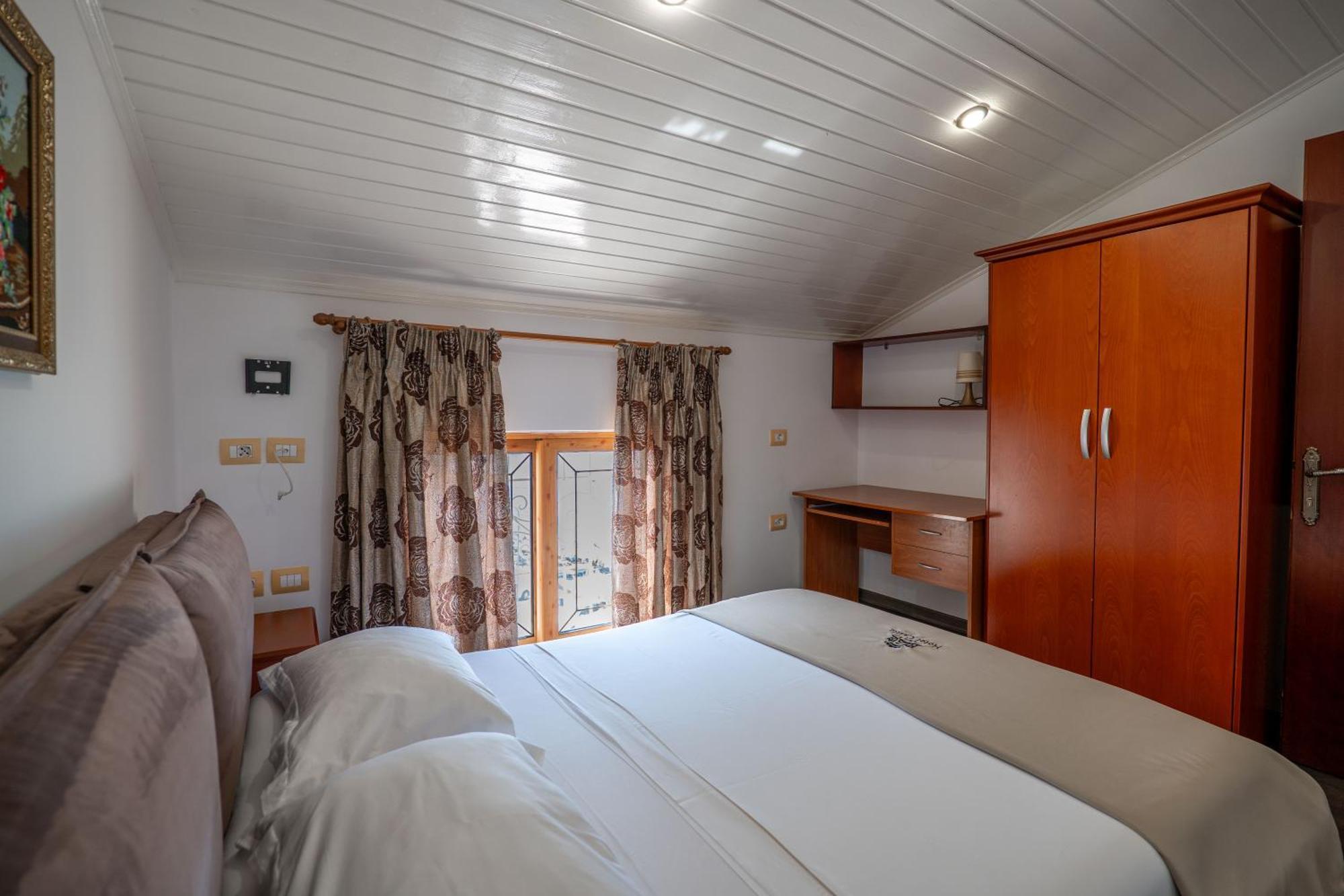 Hotel Castle Ksamil Ngoại thất bức ảnh