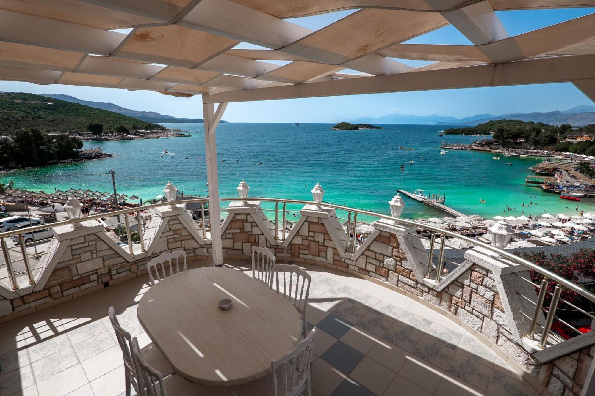 Hotel Castle Ksamil Ngoại thất bức ảnh